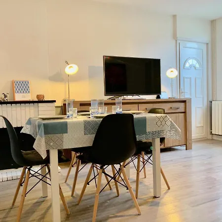 Chez Trabou Et Loulou 20 Min De La Rochelle Holiday home *